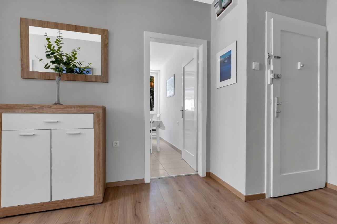 Apartment Riva Makarska Exteriör bild