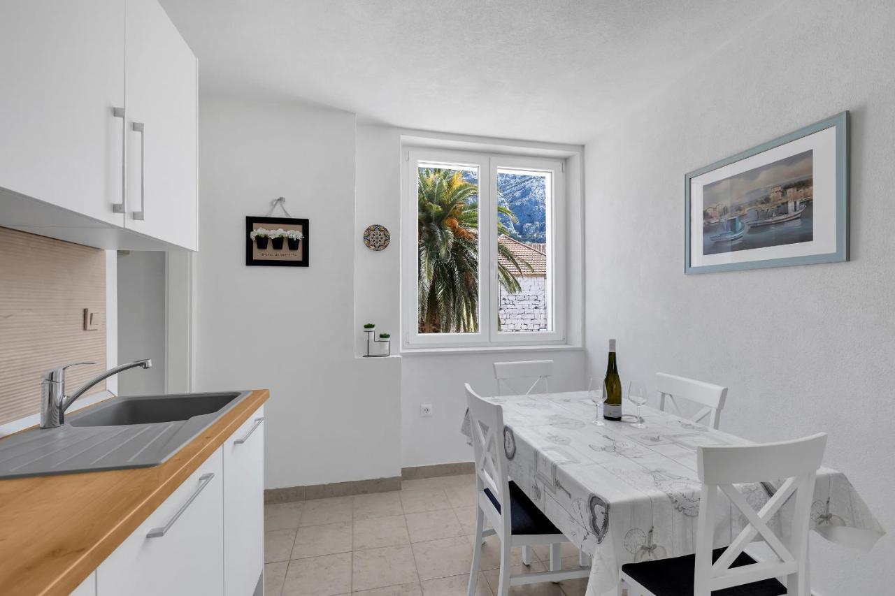 Apartment Riva Makarska Exteriör bild
